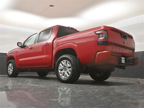 Used 2022 Nissan Frontier SV image 18