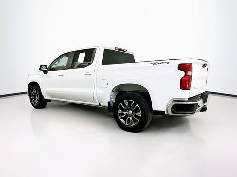Used 2023 Chevrolet Silverado 1500 LT AWD/4WD image 5