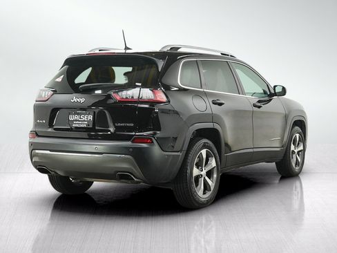 Used 2019 Jeep Cherokee Limited w/ Technology Group AWD/4WD image 5