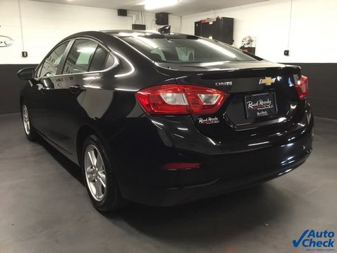 Used 2017 Chevrolet Cruze LT image 8