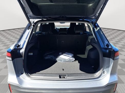 New 2025 Volkswagen Tiguan SE FWD image 20