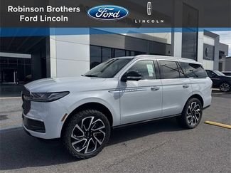 New 2026 Lincoln Navigator Reserve video 1