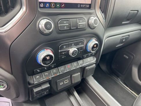 Used 2020 GMC Sierra 1500 AT4 w/ AT4 Premium Package image 16