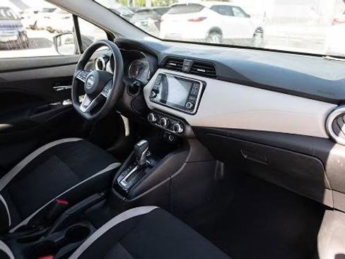 Used 2021 Nissan Versa SV image 12