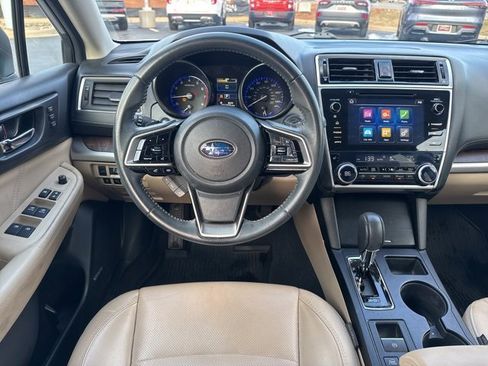 Used 2018 Subaru Outback 2.5i Limited image 10