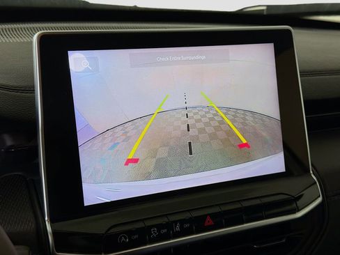 Used 2025 Jeep Compass Latitude w/ Altitude Special Edition image 17