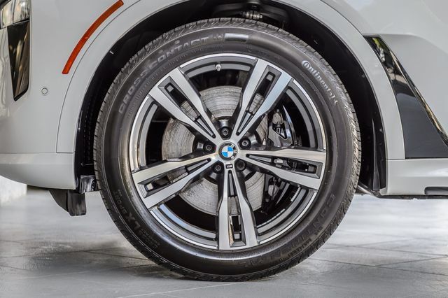 Used 2024 BMW X7 xDrive40i w/ Executive Package AWD/4WD image 15