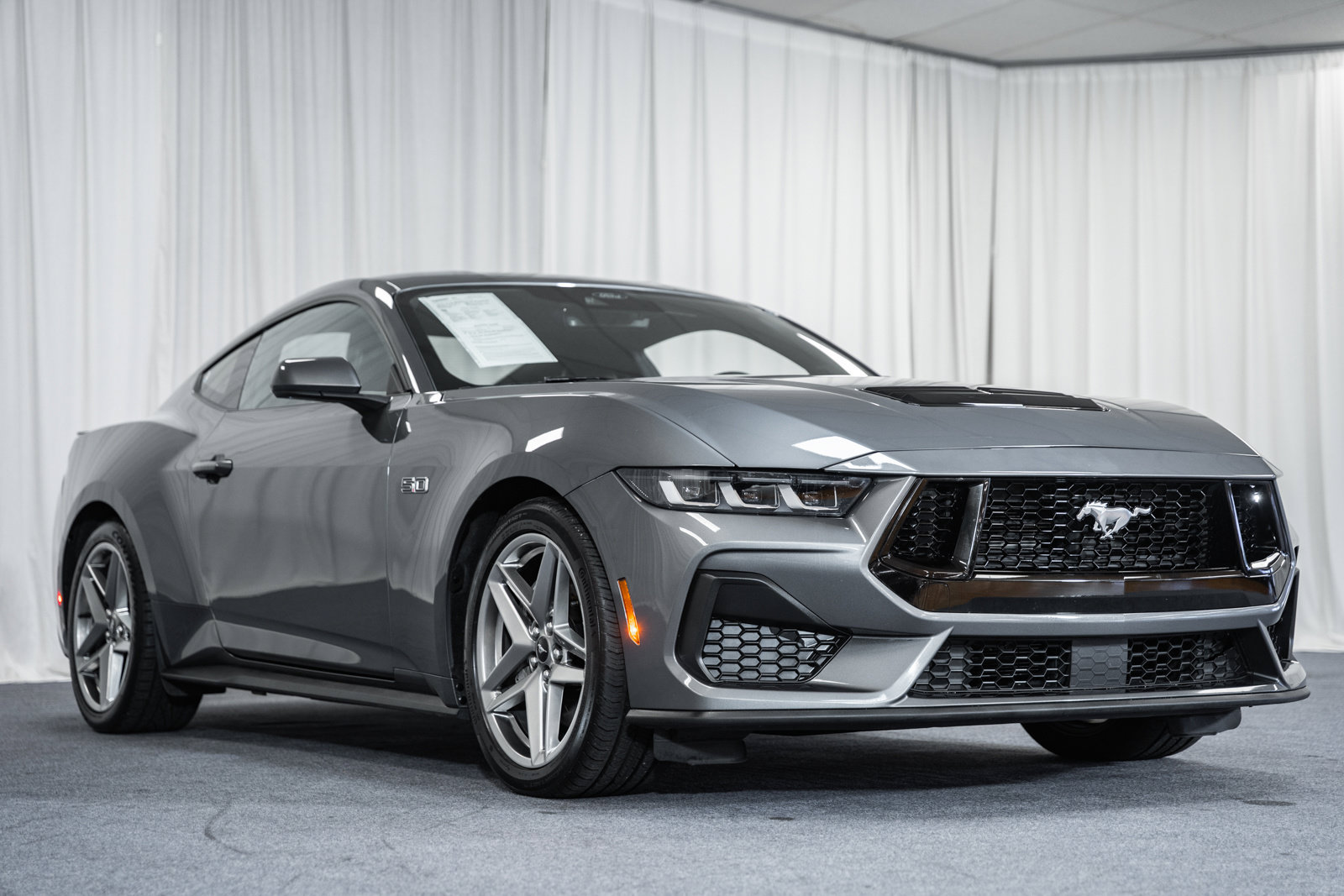 Used 2024 Ford Mustang GT Premium RWD image 1