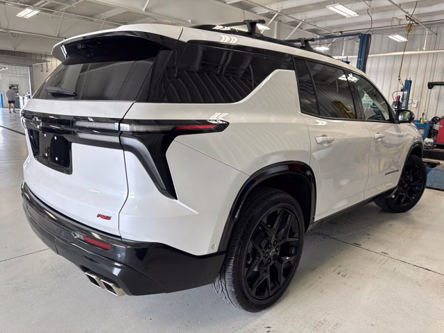 Used 2025 Chevrolet Traverse RS AWD/4WD image 16