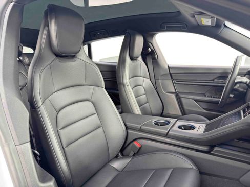 Used 2024 Porsche Taycan 4 Cross Turismo w/ Premium Package image 39