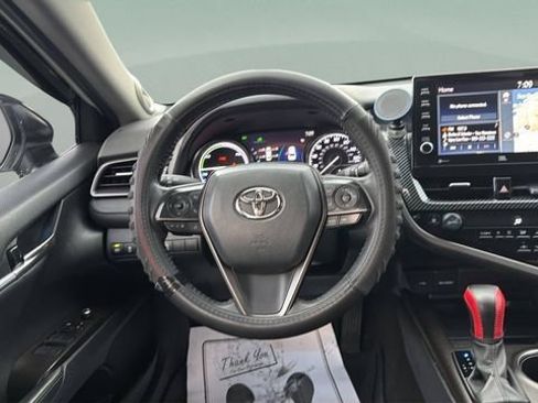 Used 2022 Toyota Camry XSE w/ Navigation Upgrade Package FWD image 11