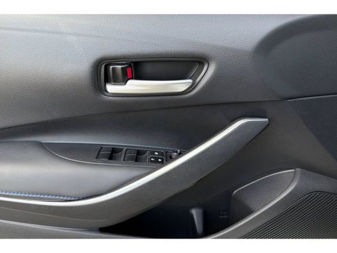 Used 2021 Toyota Corolla SE w/ Carpet Mat Package (TMS) FWD image 11
