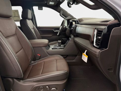 New 2026 GMC Sierra 1500 Denali AWD/4WD image 12