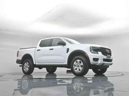 Certified 2025 Ford Ranger XL w/ Trailer Tow Package RWD image 4