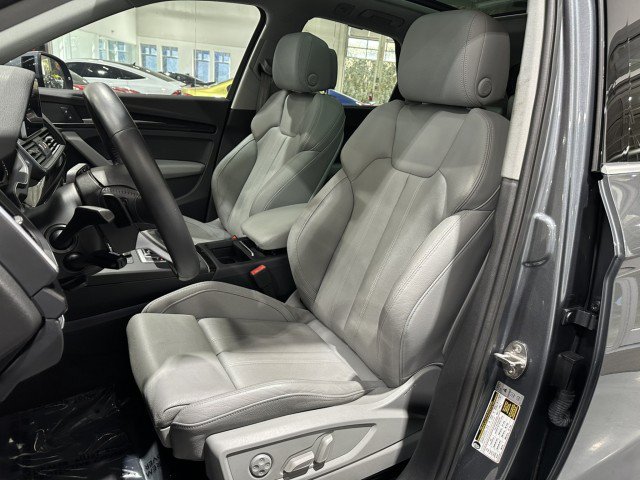 Used 2018 Audi Q5 2.0T Premium Plus w/ Premium Plus Package AWD/4WD image 5