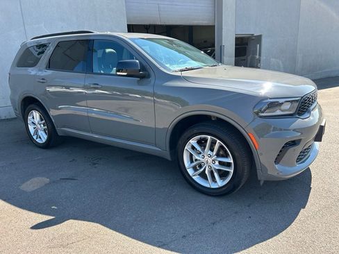 Used 2025 Dodge Durango GT AWD/4WD image 8