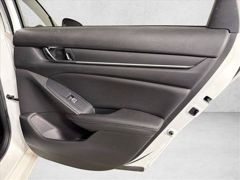 Used 2021 Honda Accord Sport Special Edition image 16