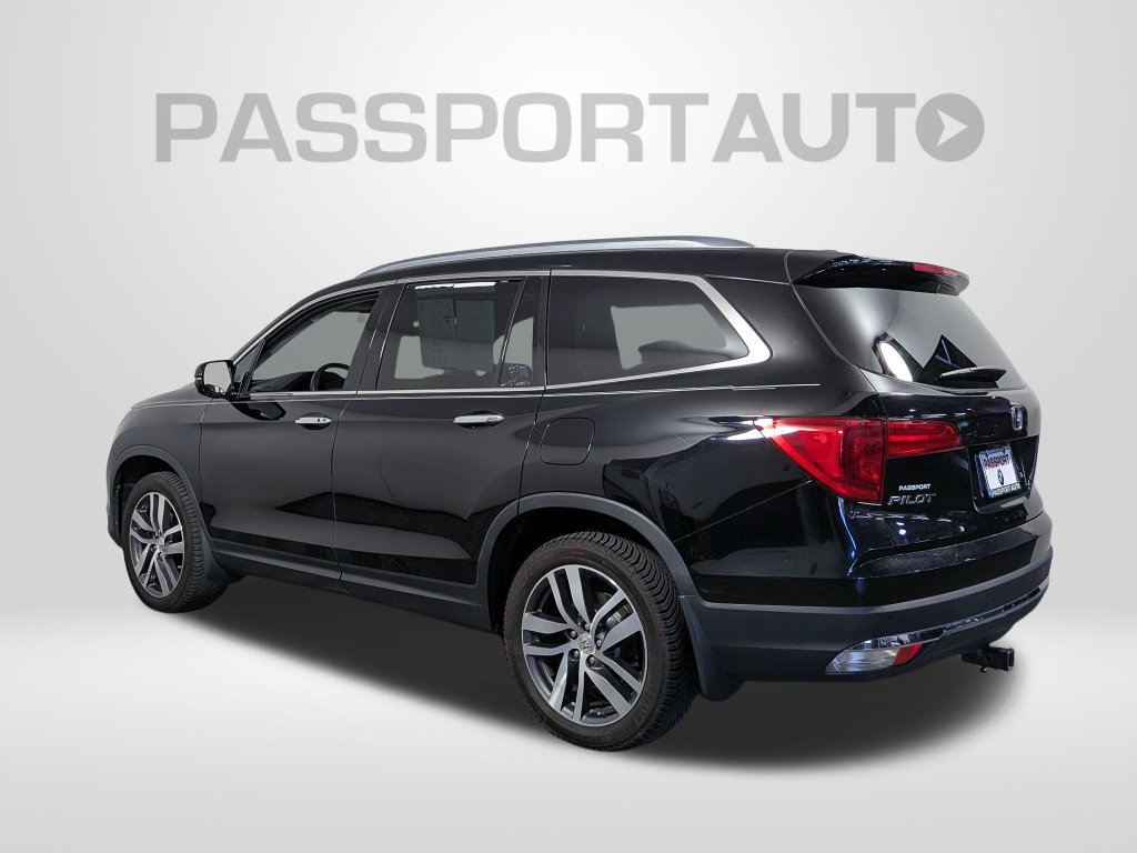 Used 2017 Honda Pilot Touring image 2