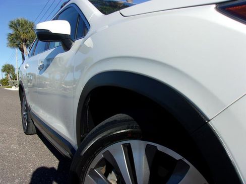 Used 2019 Subaru Ascent Limited w/ Popular Package #3 image 9