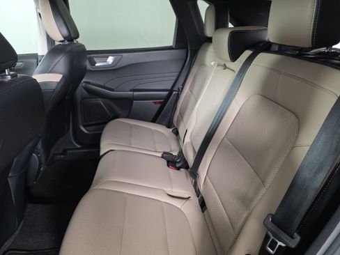 Used 2021 Ford Escape Titanium FWD image 28