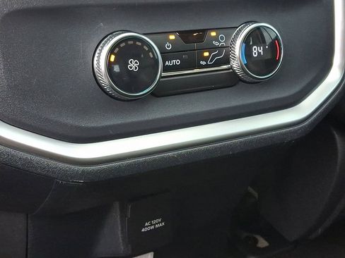 Certified 2025 Ford Expedition Active image 12