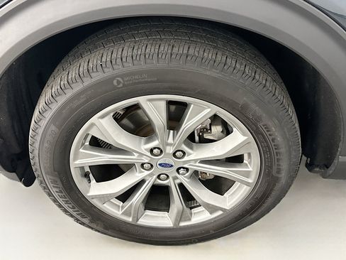 Used 2023 Ford Explorer XLT w/ Equipment Group 202A image 11