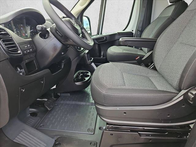 Used 2025 RAM ProMaster 2500 w/ Safety Group FWD image 21