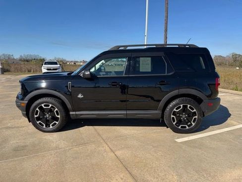 Used 2023 Ford Bronco Sport Outer Banks w/ Tech Package image 2