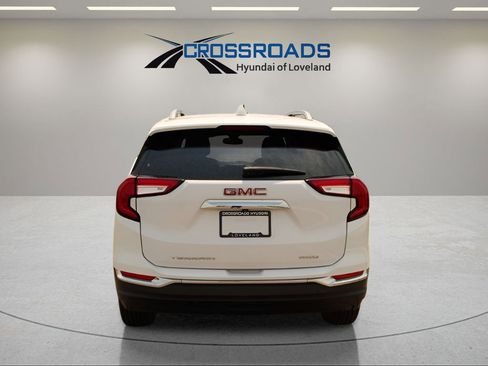 Used 2022 GMC Terrain SLT image 30