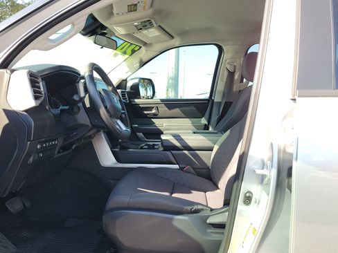Used 2024 Toyota Tundra SR5 w/ SR5 Convenience Package RWD image 18
