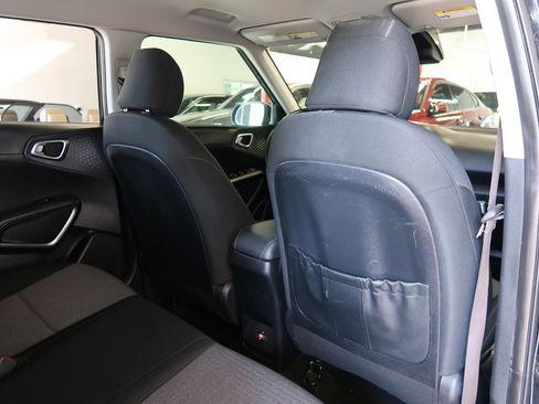 Used 2020 Kia Soul EX FWD image 30