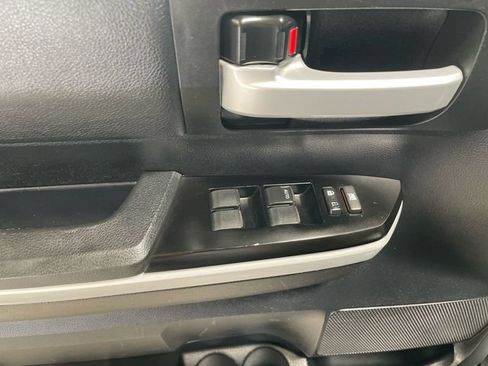 Used 2018 Toyota Tundra SR5 w/ SR5 Upgrade Package RWD image 14