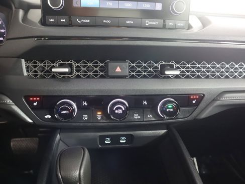 Certified 2025 Honda Accord SE image 46