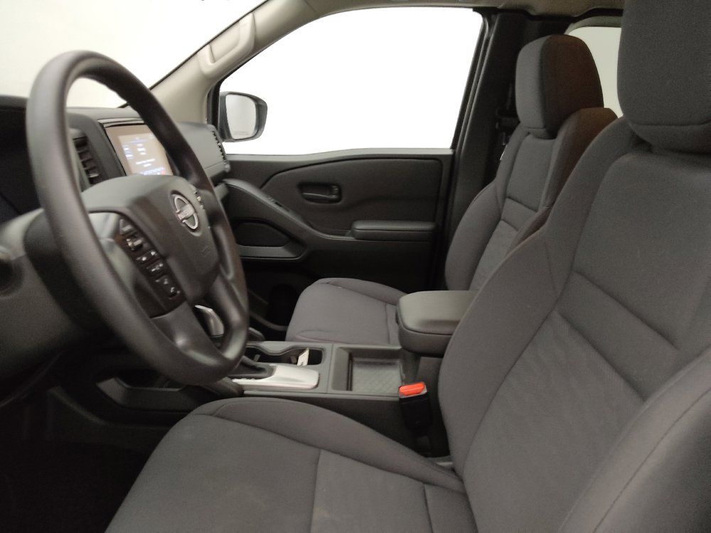 Used 2024 Nissan Frontier S RWD image 17