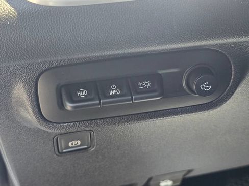 Used 2023 GMC Terrain SLT w/ Tech Package AWD/4WD image 19