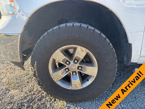 Used 2019 RAM 1500 Classic SLT image 9