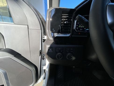 Certified 2026 Chevrolet Silverado 3500 LT w/ All Star Edition image 17