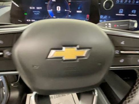 Used 2025 Chevrolet Equinox EV LT w/ Convenience Package FWD image 26