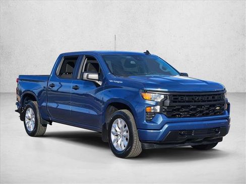 Used 2024 Chevrolet Silverado 1500 Custom image 3