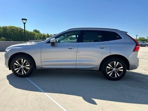 Certified 2023 Volvo XC60 B5 Core AWD/4WD image 5