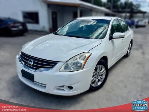 Used 2010 Nissan Altima 2.5 SL w/ Technology Pkg image 1