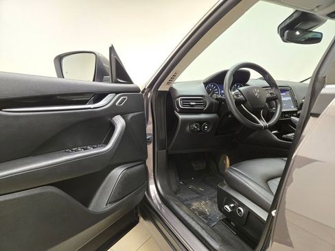 Certified 2022 Maserati Levante GT AWD/4WD image 16