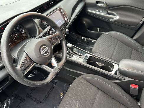 Used 2023 Nissan Kicks SV image 13