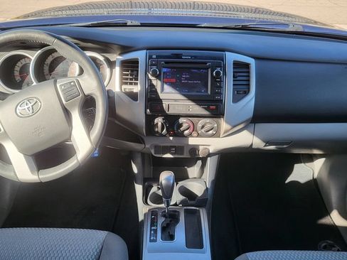 Used 2013 Toyota Tacoma PreRunner w/ SR5 Pkg RWD image 25