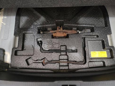 Used 2013 Toyota Camry XLE image 45