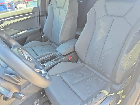 Used 2021 Audi Q3 2.0T Premium Plus AWD/4WD image 15