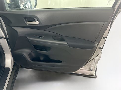 Used 2016 Honda CR-V SE image 29
