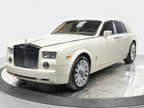 Used 2004 Rolls-Royce Phantom Sedan RWD image 1