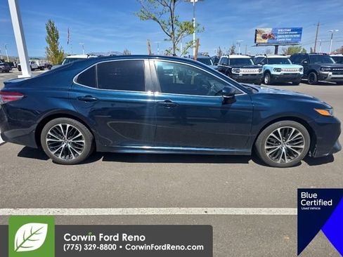 Used 2018 Toyota Camry SE w/ Convenience Package image 5