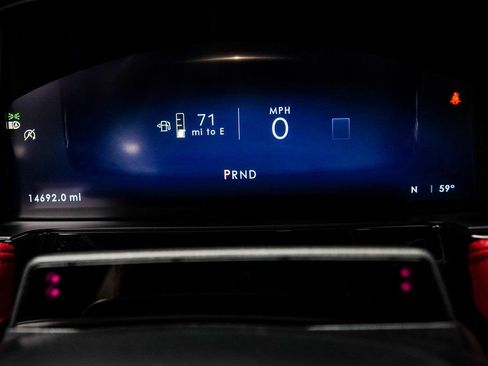 Used 2025 Lincoln Corsair Reserve w/ Equipment Group 202A FWD image 35